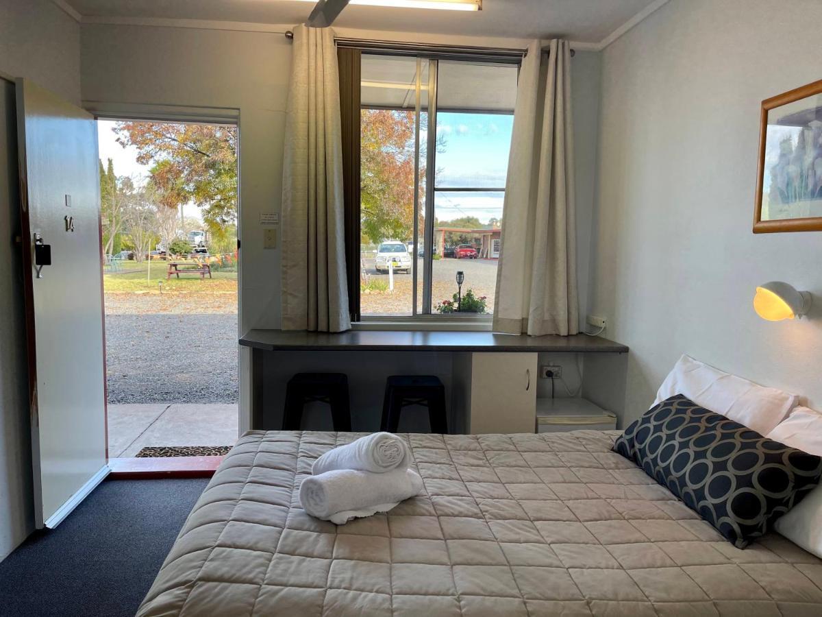 Quirindi Sunflower Motor Inn מראה חיצוני תמונה