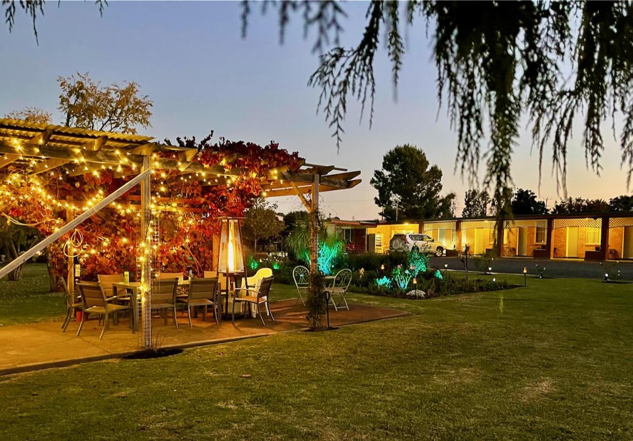Quirindi Sunflower Motor Inn מראה חיצוני תמונה