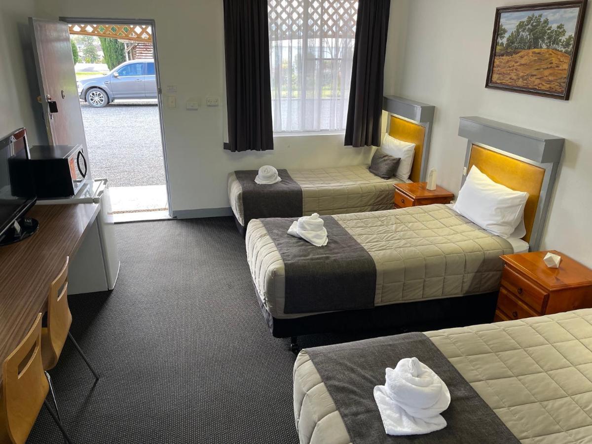 Quirindi Sunflower Motor Inn מראה חיצוני תמונה