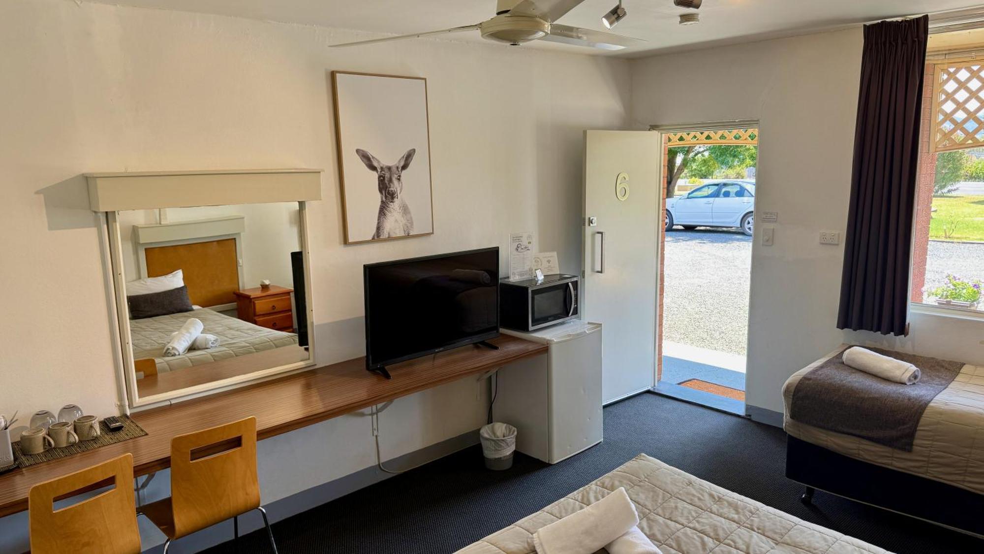 Quirindi Sunflower Motor Inn מראה חיצוני תמונה